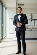 "Amsterdam" Tuxedo Jacket Peak - The Savvy ShopperThe Savvy ShopperTux - USATuxedos"Amsterdam" Tuxedo Jacket Peak