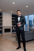 "Amsterdam" Tuxedo Jacket Peak - The Savvy ShopperThe Savvy ShopperTux - USATuxedos"Amsterdam" Tuxedo Jacket Peak